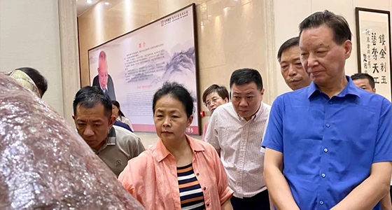 石语千秋松，广迎八方客——K8凯发·倪东方艺术博物馆